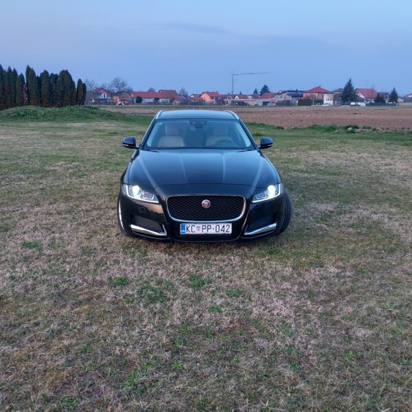 JAGUAR XF 2. 1999cm3/163Hp/126.000 kmAUTOMATIK /PANORAMA